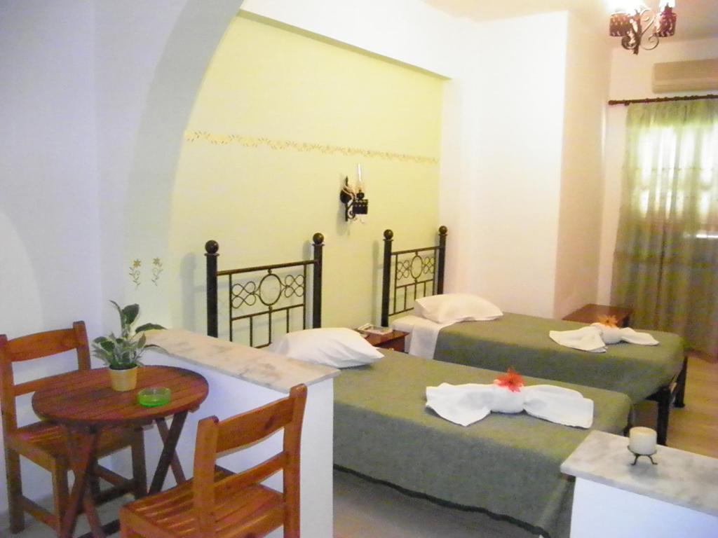 Mirsini Pansion Hotel Karterados  Cameră foto